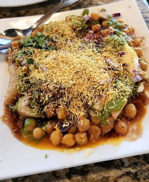 Samosa chaat
